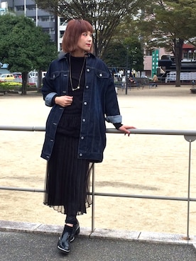 「OSMOSIS（オズモーシス）のビッグデニムジャケット（デニムジャケット）」を使った、OSMOSIS大分 ORIEさん（レディース・169cm）の秋コーディネート