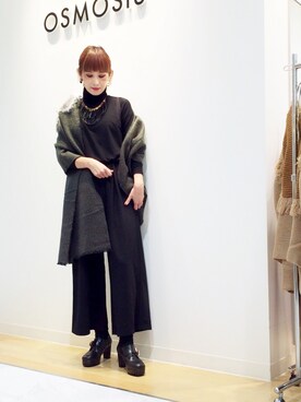 「OSMOSIS（オズモーシス）のアイテム（オールインワン・サロペット）」を使った、OSMOSIS大分 ORIEさん（レディース・169cm）の秋コーディネート