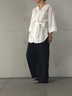 「KAMILI（カミリ）の[KAMILi / カミリ] GEORGETTE WIDE PANTS（その他パンツ、ブルー系）」を使った、KAMILi tomoko ogawaさん（レディース・157cm）の夏コーディネート