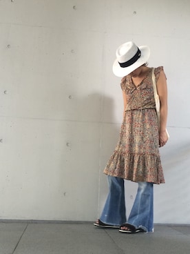 「MAISON Birth（メゾンバース）の[MAISON Birth / メゾンバース] フラットポークハット（ハット、ホワイト系）」を使った、KAMILi tomoko ogawaさん（レディース・157cm）の秋コーディネート