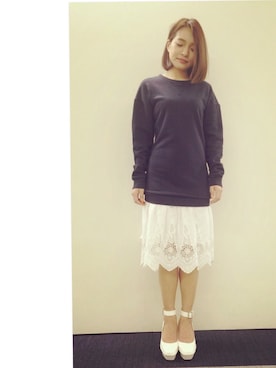 「ネイビー×ホワイト」｜「アイテム（ワンピース/ドレス）」を使った、ERIOさん（レディース・162cm）の春コーディネート