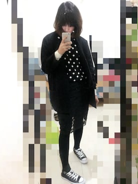 「ZARA（ザラ）のアイテム（ダウンジャケット/コート、ブラック系）」を使った、叶芸芸芸さん（レディース）の秋コーディネート