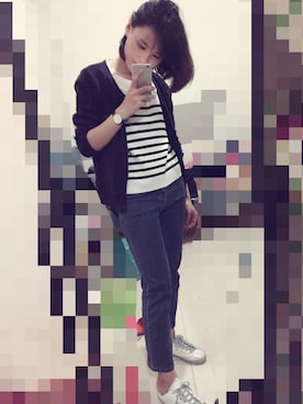 「H&M（エイチ・アンド・エム）のアイテム（パンツ、ブルー系）」を使った、叶芸芸芸さん（レディース）の秋コーディネート