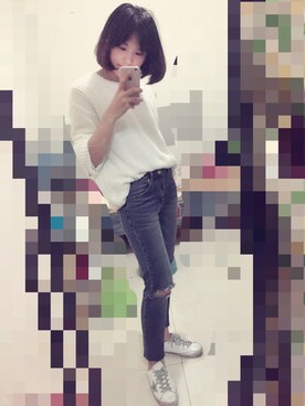 「H&M（エイチ・アンド・エム）のアイテム（トップス、ホワイト系）」を使った、叶芸芸芸さん（レディース）の秋コーディネート