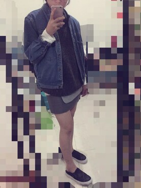 「ZARA（ザラ）のアイテム（タンクトップ、グレー系）」を使った、叶芸芸芸さん（レディース）の秋コーディネート