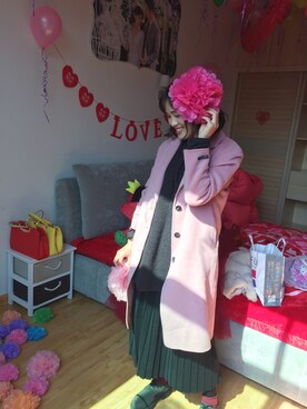 「H&M（エイチ・アンド・エム）のアイテム（トップス、ピンク系）」を使った、叶芸芸芸さん（レディース）の冬コーディネート