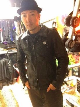 「シップス」｜「アイテム（ライダースジャケット）」を使った、DJ KOKI ABE さん（メンズ・170cm）の秋コーディネート