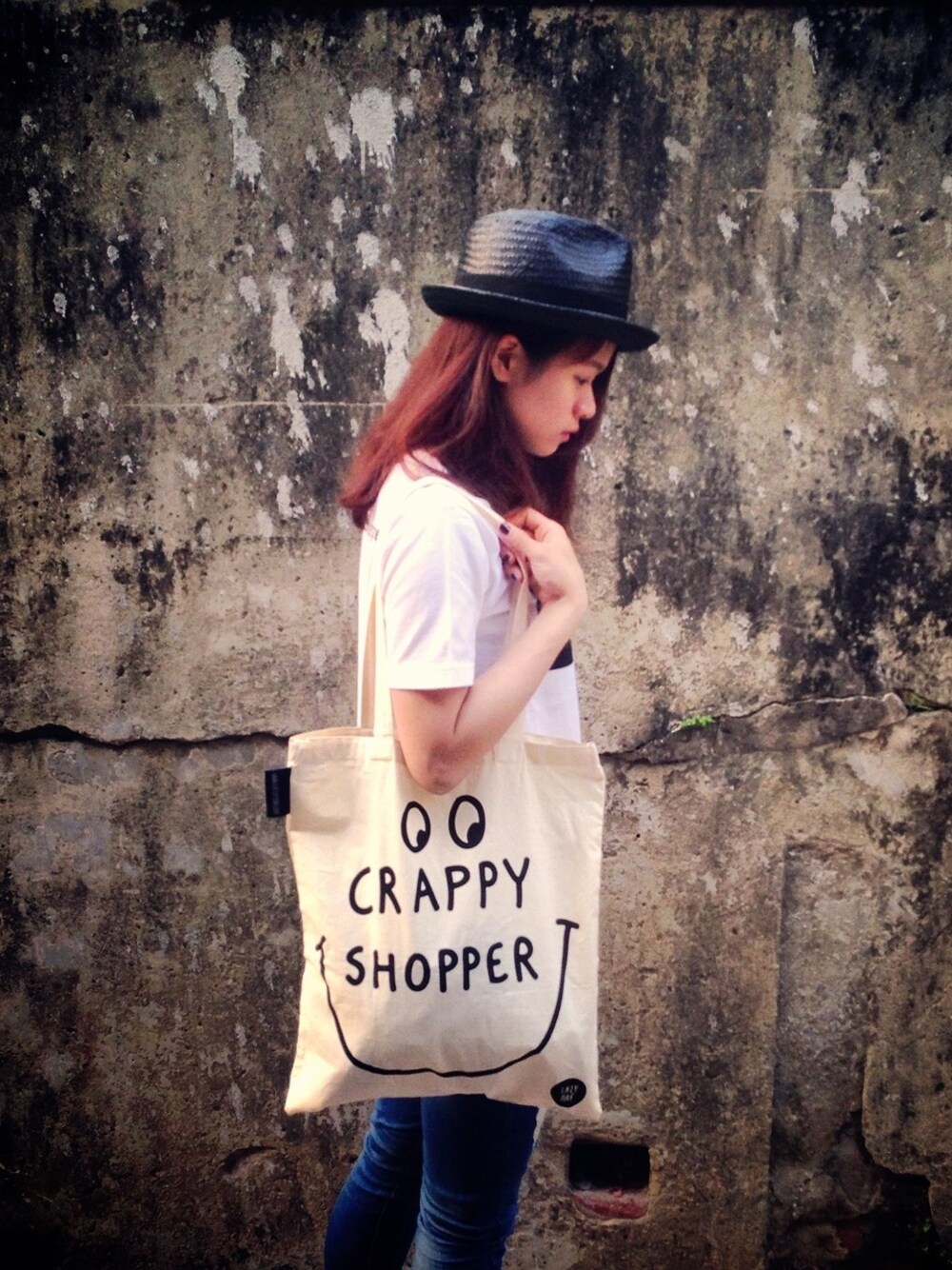 「undergarden 、smile、BAG」｜「LAZY OAFのアイテム（ハンドバッグ、ベージュ系）」を使った、heeheeさん（レディース・160cm）の秋コーディネートの1枚目の写真