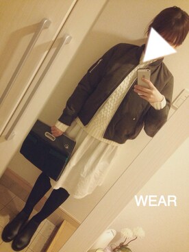 「アイテム（クラッチバッグ、グレー系）」を使った、rskさん（レディース・159cm）の冬コーディネート