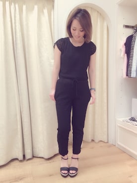 「Supreme.La.La.（シュープリームララ）のアイテム（パンツ）」を使った、Rikako Takahashiさん（レディース・158cm）の春コーディネート