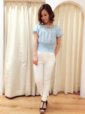 「Supreme.La.La.（シュープリームララ）のアイテム（パンツ）」を使った、Rikako Takahashiさん（レディース・158cm）の春コーディネート