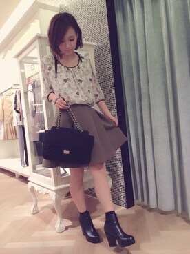 「Supreme.La.La.（シュープリームララ）のアイテム（その他シューズ）」を使った、Rikako Takahashiさん（レディース・158cm）の秋コーディネート