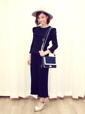 「Supreme.La.La.（シュープリームララ）のアイテム（パンツ）」を使った、Rikako Takahashiさん（レディース・158cm）の冬コーディネート