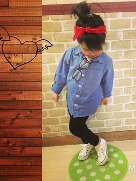 「古着屋さんのアイテム（シャツ/ブラウス、ブルー系）」を使った、kairiさん（キッズ・100cm）の春コーディネート