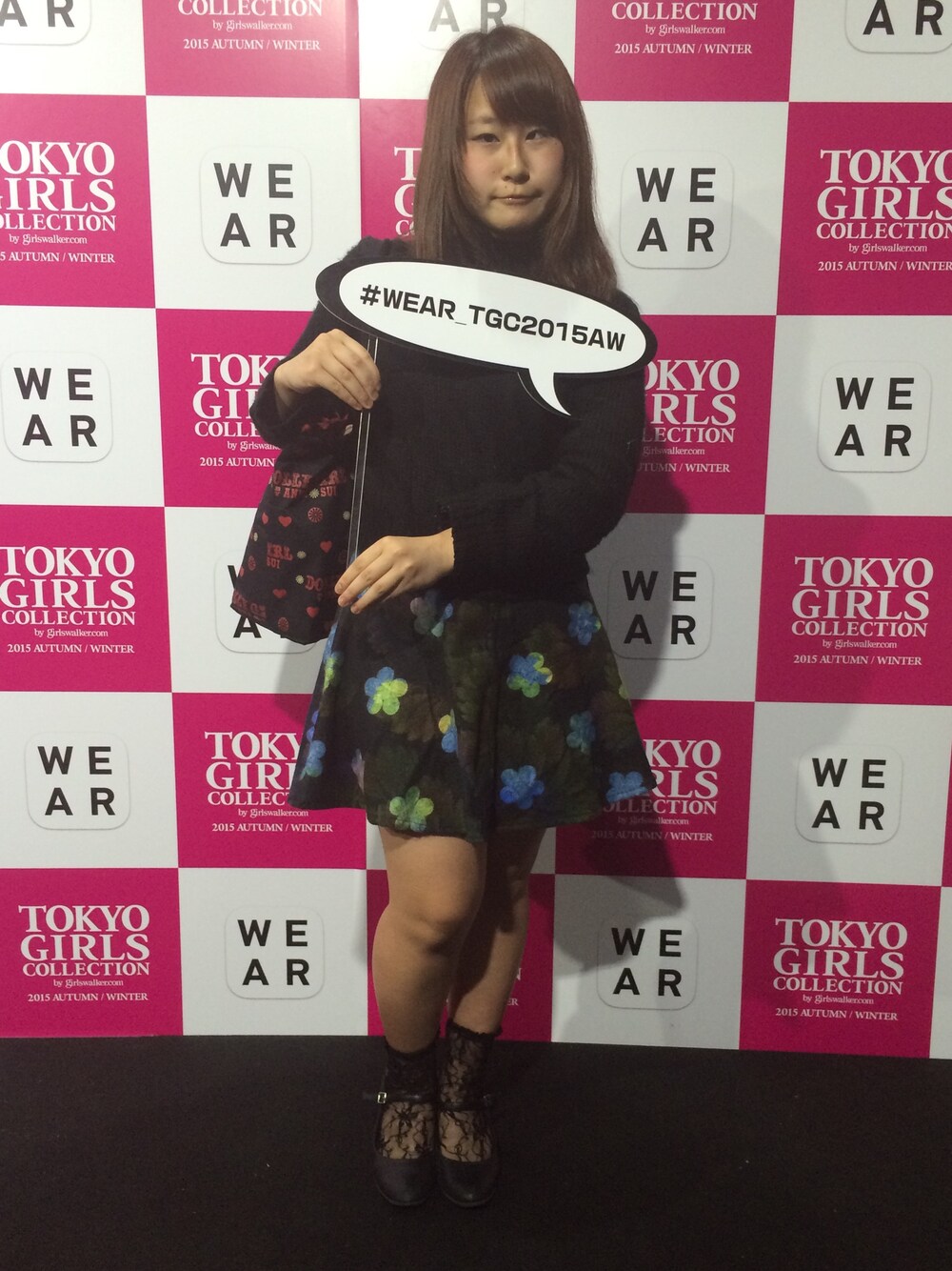 「WEAR_TGC2015AW」｜「Secret Honeyのアイテム（ニット/セーター、ブラック系）」を使った、せつこさん（レディース・146cm）の秋コーディネートの1枚目の写真