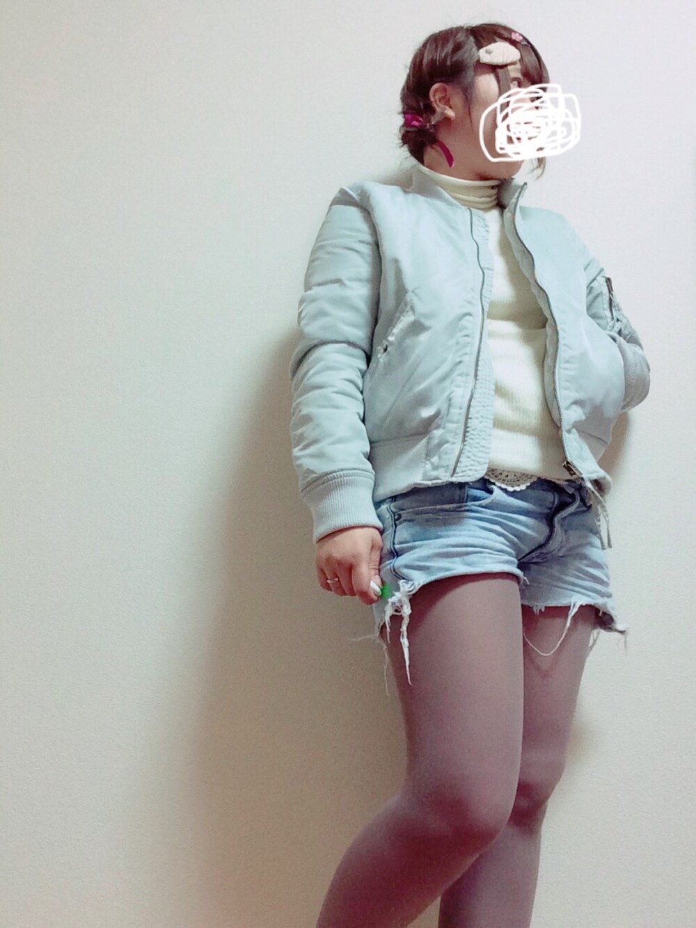 「RETRO GIRLのアイテム（ブルゾン、ブルー系）」を使った、和葉さん（レディース・152cm）の冬コーディネートの1枚目の写真