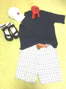「GU（ジーユー）のアイテム（Tシャツ/カットソー、ブルー系）」を使った、Katto Harunaさん（レディース）の夏コーディネート