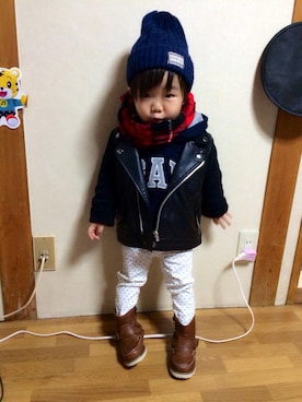 「babygap」｜「アイテム（ライダースジャケット）」を使った、ゆきさん（キッズ・90cm）の冬コーディネート