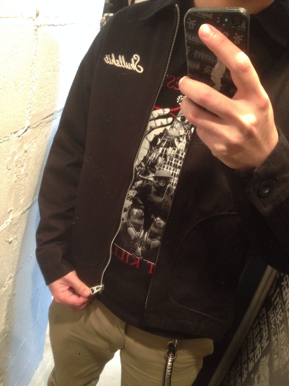 「SKULL SHITのZip Up Blouson（ブルゾン、ブラック系）」を使った、DARKPLOT 1996さん（メンズ・177cm）の春コーディネートの1枚目の写真