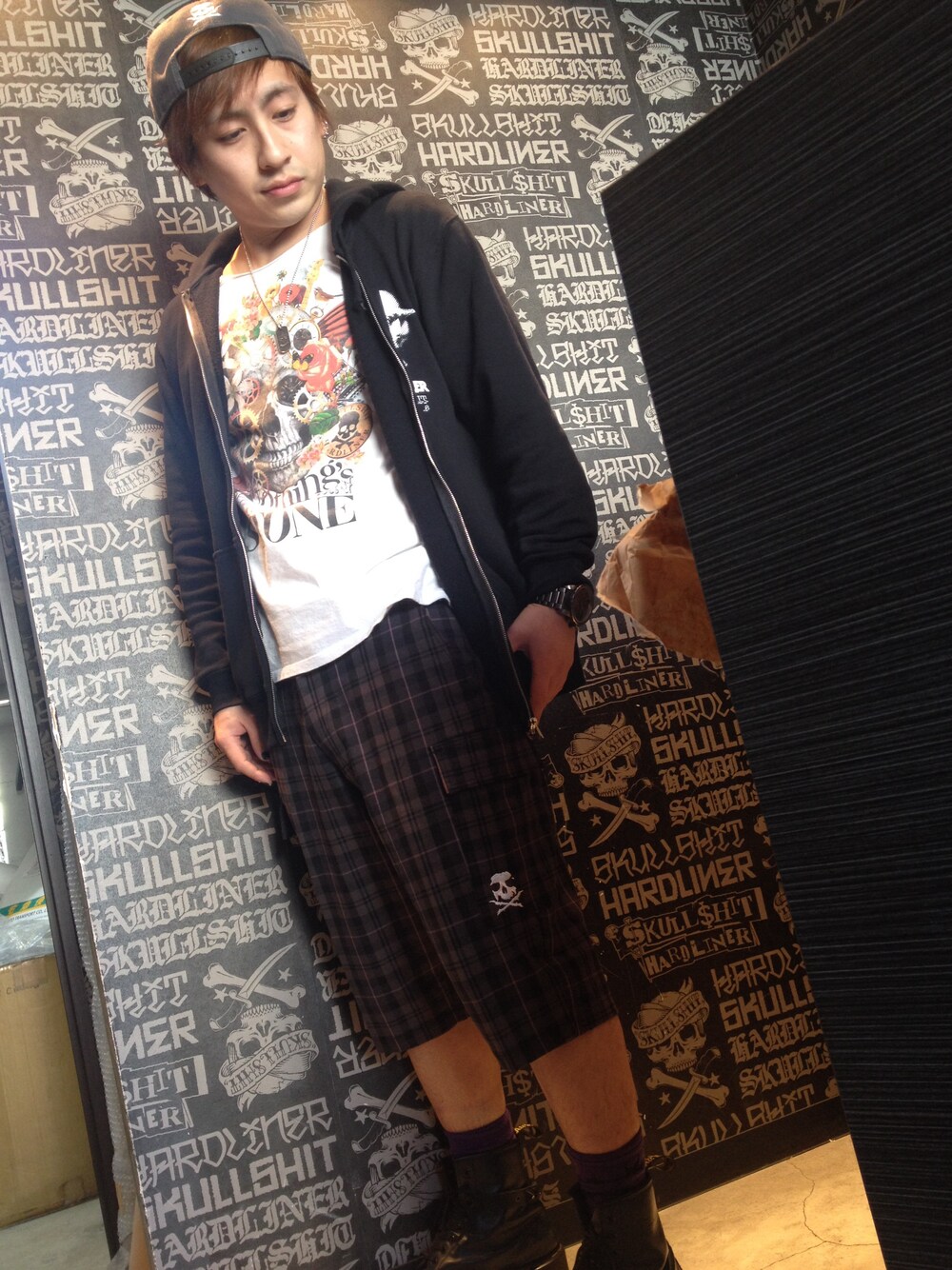 「SKULL SHITの3/4 length Pants - Check ver.（その他パンツ、グレー系）」を使った、DARKPLOT 1996さん（メンズ・168cm）の春コーディネートの1枚目の写真