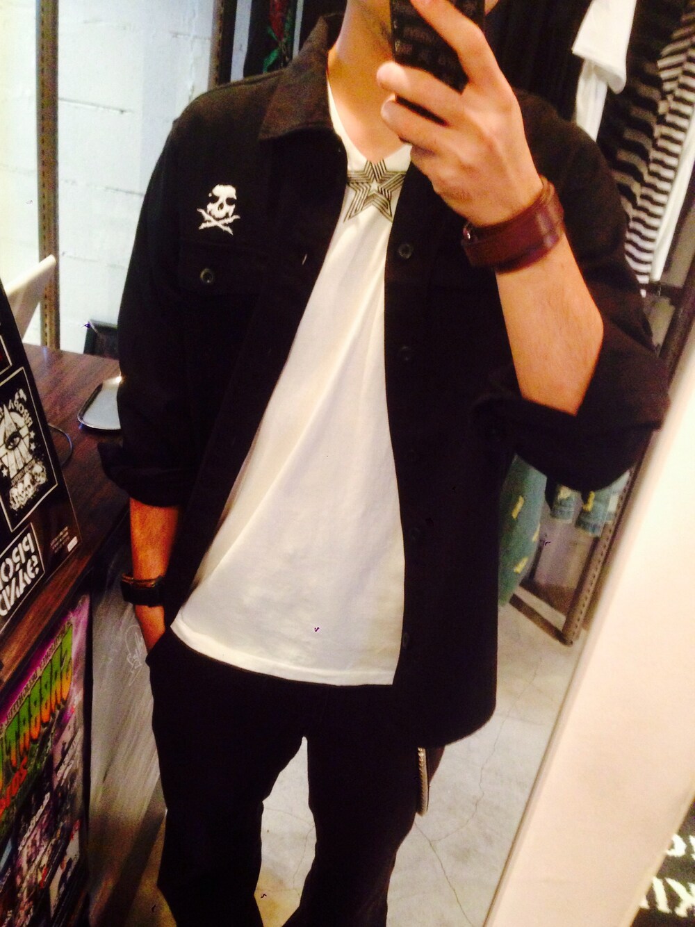 「SKULL SHITの"STAR" Long Sleeve Shirts（シャツ/ブラウス、ブラック系）」を使った、DARKPLOT 1996さん（メンズ・177cm）の秋コーディネートの1枚目の写真