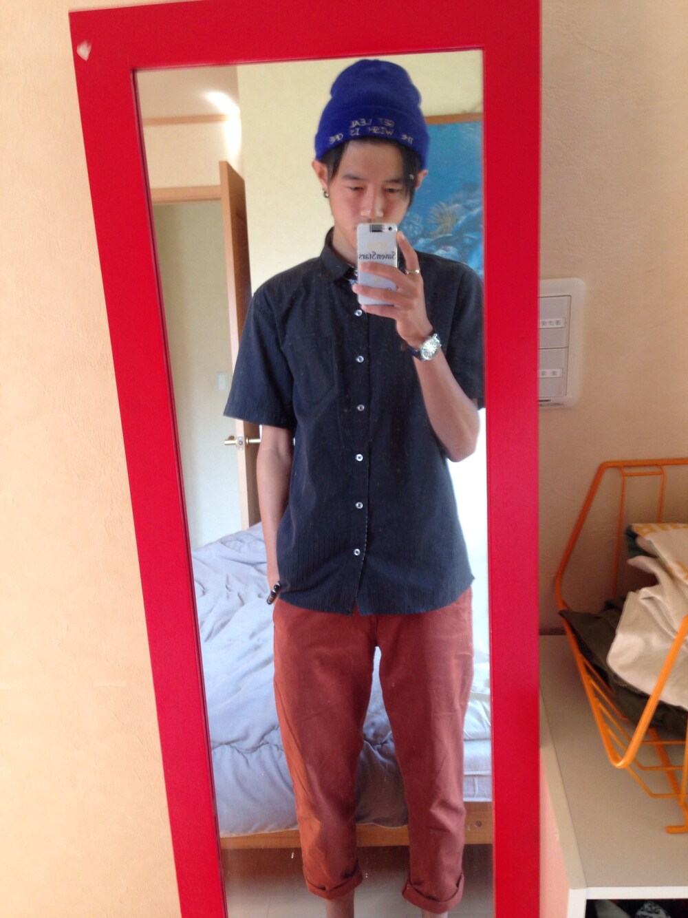 「UNIQLOのチノパン（その他パンツ、オレンジ系）」を使った、聖さん（メンズ・173cm）の夏コーディネートの1枚目の写真