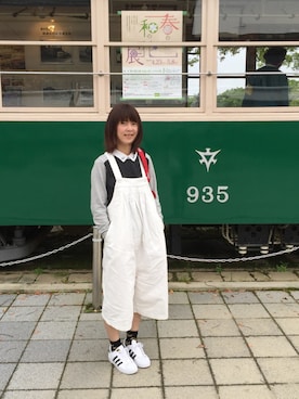 「rivet & surge（リベットアンドサージ）のアイテム（サロペット/オーバーオール）」を使った、dodoさん（レディース・160cm）の春コーディネート