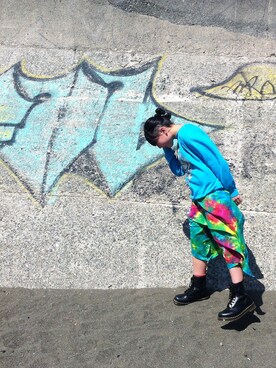 「Dr. Martens（ドクターマーチン）のアイテム（ブーツ、ブラック系）」を使った、himariさん（キッズ・152cm）の春コーディネート