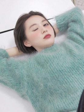 鶴田真梨さんのコーディネート