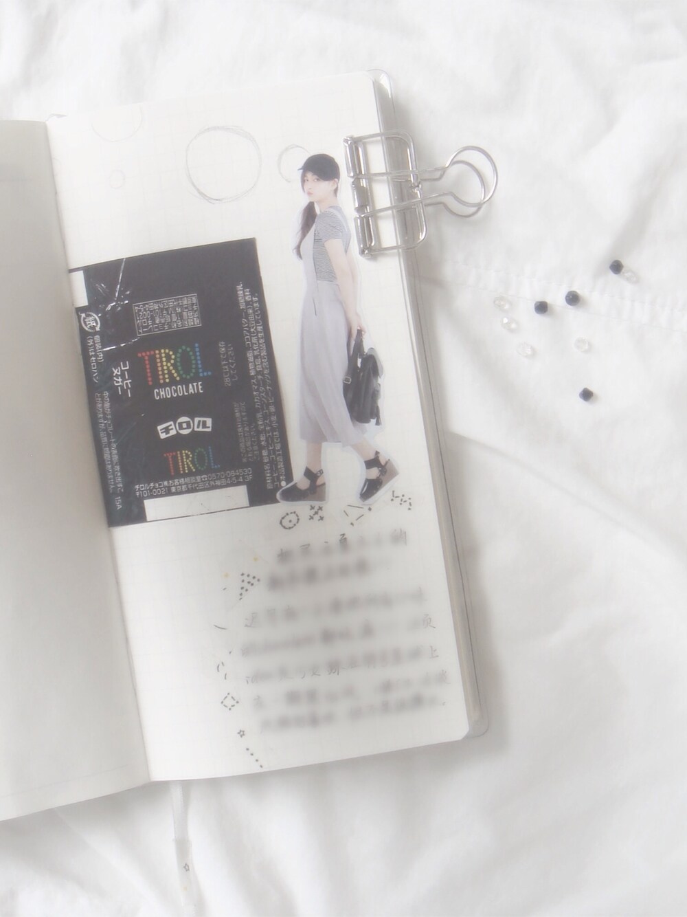 「手帳」｜「ViViのアイテム（雑誌、シルバー系）」を使った、linzhiyiさん（レディース・148cm）の夏コーディネートの1枚目の写真