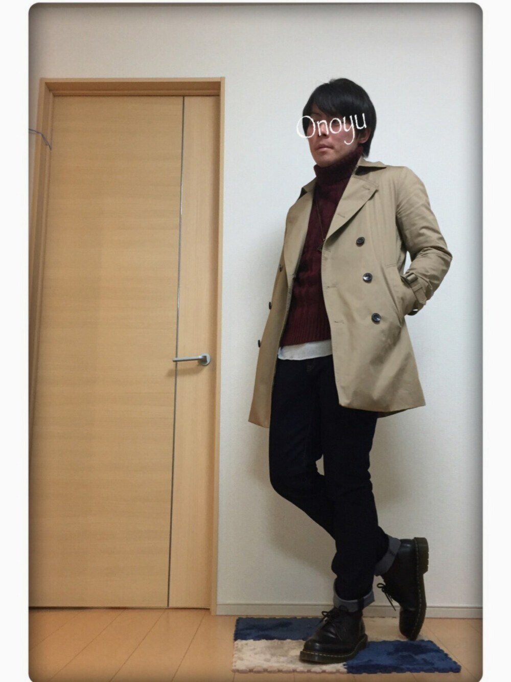 「ワインレッド、トレンチコート、スキニー、冬、ロールアップ」｜「CALL&RESPONSEのライナーイン　ストレッチトレンチコート/ＣＡＬＬ＆ＲＥＳＰＯＮＳＥ　162-1102-03（トレンチコート、その他）」を使った、Onoyuさん（メンズ・175cm）の秋コーディネートの1枚目の写真
