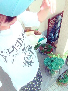 「HEART MARKET（ハートマーケット）のアイテム（Tシャツ/カットソー、ホワイト系）」を使った、ねこのめさん（レディース・151cm）の夏コーディネート