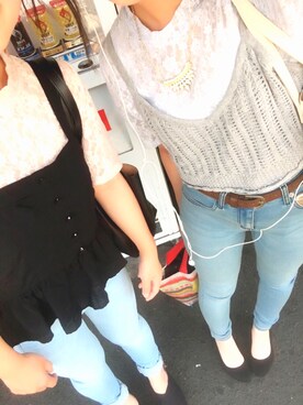 「earth music&ecology（アースミュージックアンドエコロジー）のアイテム（Tシャツ/カットソー、ブルー系）」を使った、ねこのめさん（レディース・151cm）の夏コーディネート