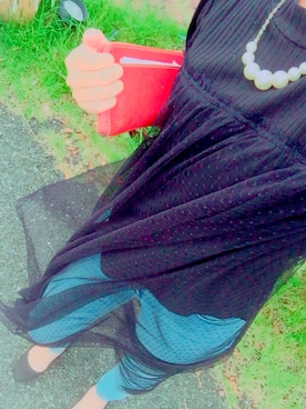 「NICE CLAUP（ナイスクラップ）のアイテム（トップス、ブラック系）」を使った、ねこのめさん（レディース・151cm）の秋コーディネート