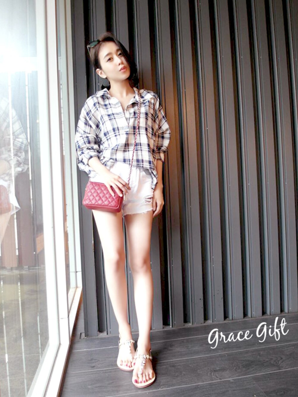 Gracegiftさんの「韓國率真夏日棉麻格紋襯衫（gracegift）」を使ったコーディネート