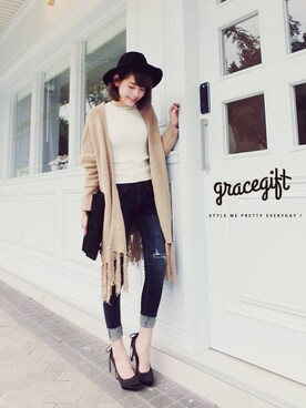 Gracegift｜Gracegift使用「GraceGift（韓國濃濃秋意側開岔流蘇針織外套）」的時尚穿搭