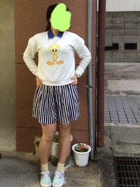 「トゥイーティー」｜「アイテム（パンツ）」を使った、ねこっちさん（レディース・158cm）の夏コーディネート