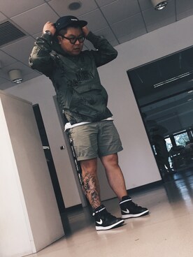 余振华さんのコーディネート