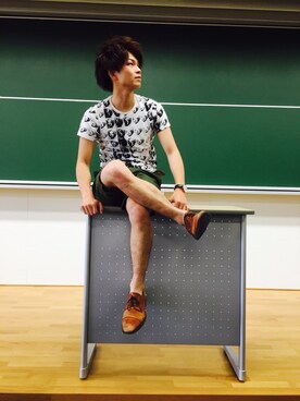 「アイテム（福袋/福箱、レッド系）」を使った、カミヤリュースケさん（メンズ・171cm）の春コーディネート