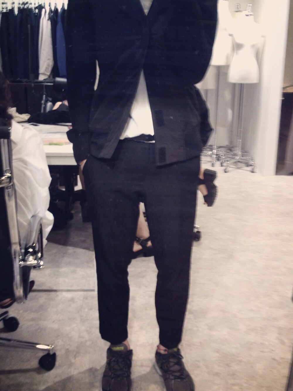 「New Balance、KRIS VAN ASSCHE、jehee sheen」｜「NEW BALANCEのnew balance 780（スニーカー、グレー系）」を使った、parkyiseopさん（メンズ・179cm）の夏コーディネートの1枚目の写真