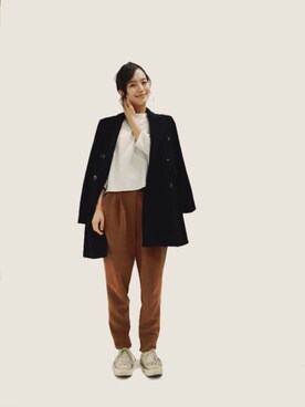 「BE NEAT（ビーニート）のアイテム」を使った、吉岡更紗さん（レディース・159cm）の秋コーディネート