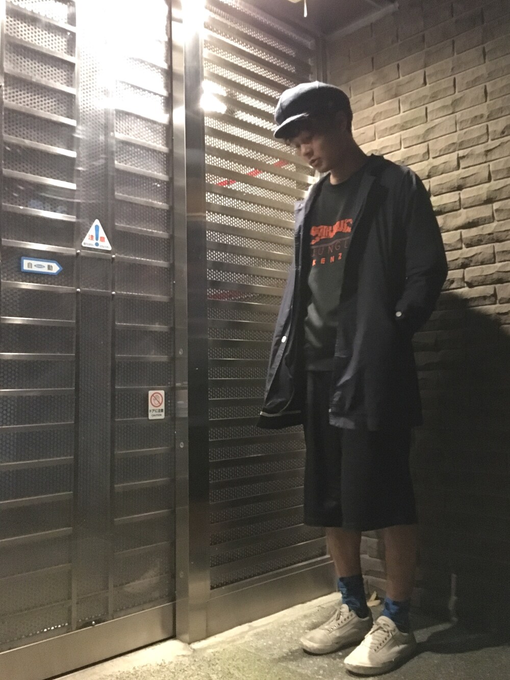 「さむい」｜「KENZOのアイテム（トップス、その他）」を使った、pyoooon78さん（メンズ・178cm）の秋コーディネートの1枚目の写真