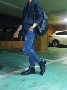 「PATRICK COX（パトリック・コックス）のアイテム（バッグ）」を使った、YUTA さん（メンズ・180cm）の秋コーディネート