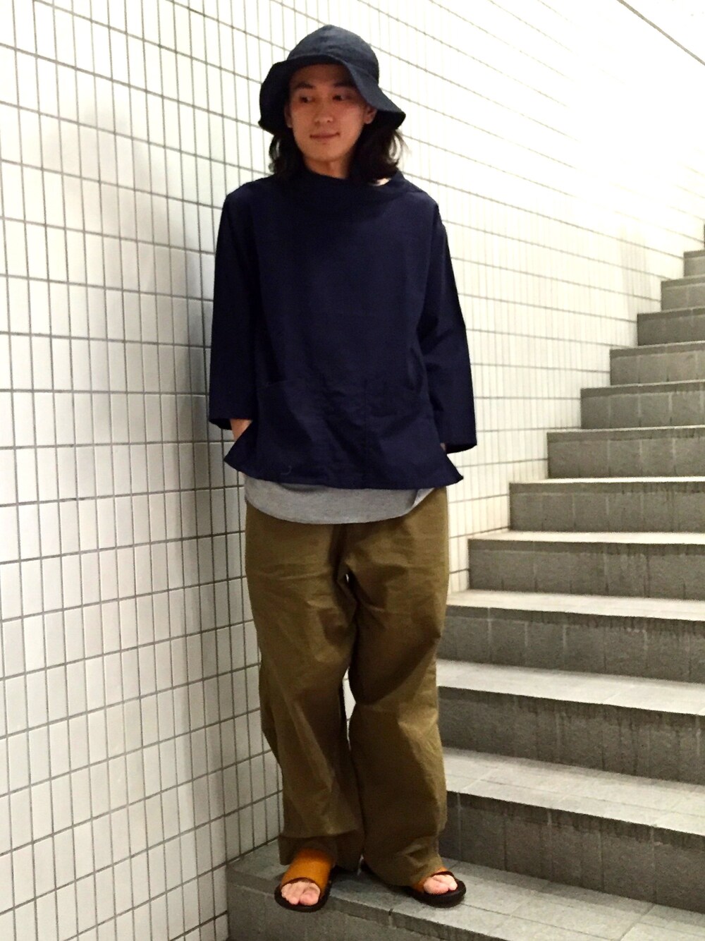 「フリークスストア、エンジニアードガーメンツ、ENGINEERED GARMENTS、TUKI、JUTTA NUEMANN」｜「TUKIのアイテム（カーゴパンツ、グリーン系）」を使った、OKABEさん（メンズ・170cm）の春コーディネートの1枚目の写真