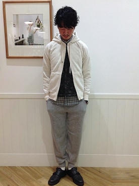 パーカーを使った ナチュラルスタイル のメンズ人気ファッションコーディネート Wear