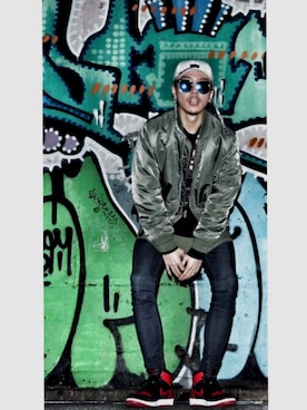 「Jordan」｜「アイテム（MA-1）」を使った、GOMAFU【singer】さん（メンズ・175cm）の春コーディネート