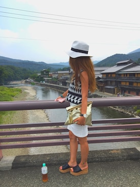 「伊勢神宮」｜「アイテム（サンダル）」を使った、Arisa さん（レディース・156cm）の夏コーディネート