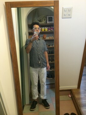 「URBAN RESEARCH（アーバンリサーチ）のアイテム（その他パンツ、ホワイト系）」を使った、MAKOTOさん（メンズ）の夏コーディネート