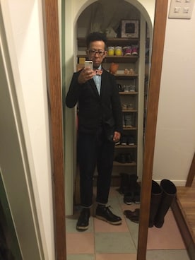 「TOMORROWLAND （トゥモローランド）のアイテム（デニムパンツ、ブルー系）」を使った、MAKOTOさん（メンズ）の秋コーディネート