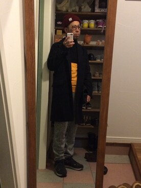「FREAK'S STORE（フリークスストア）のアイテム（チェスターコート、ブルー系）」を使った、MAKOTOさん（メンズ）の冬コーディネート